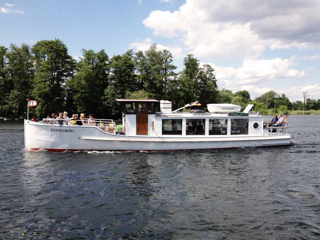 Mit Boot Mieten den Zauber des Meeres hautnah erleben