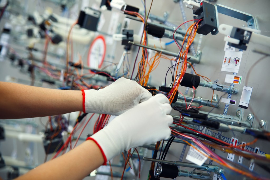 Prüfung ortsfester elektrischer Anlagen in Wohngebäuden und Mehrfamilienhäusern
